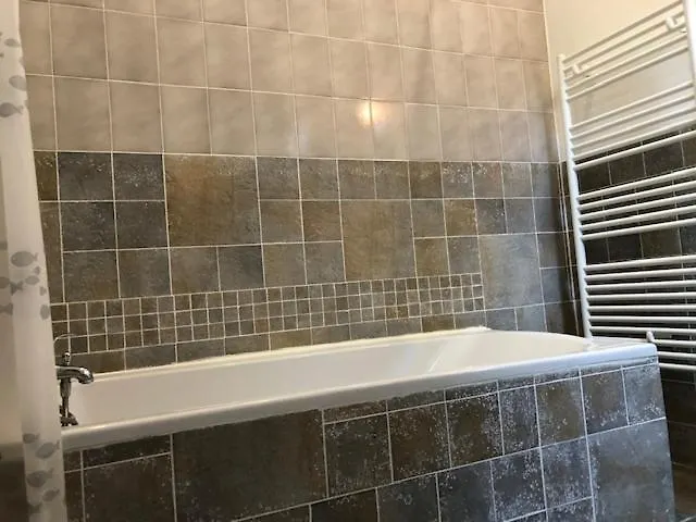 Holiday home Merveilleux Cottage Dans Parc De 7,5 Hectares Saint-Nicolas-du-Pelem France